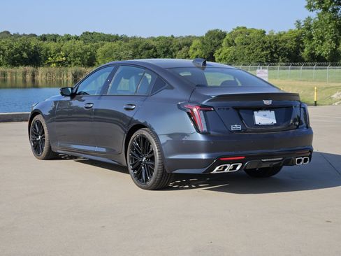New 2026 Cadillac CT5 V w/ LPO, ONYX Package RWD image 4