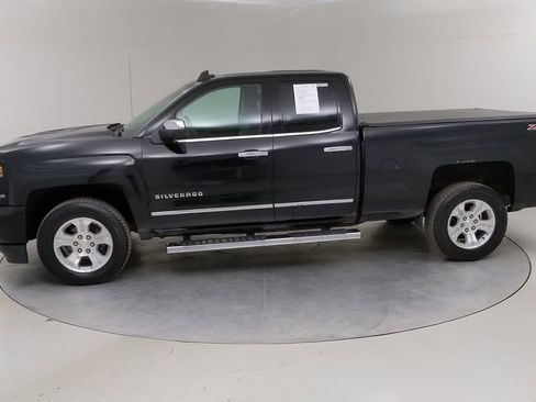Used 2016 Chevrolet Silverado 1500 LTZ Z71 w/ LTZ Plus Package AWD/4WD image 18