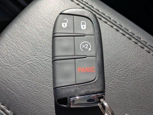 New 2026 Jeep Compass Latitude image 24