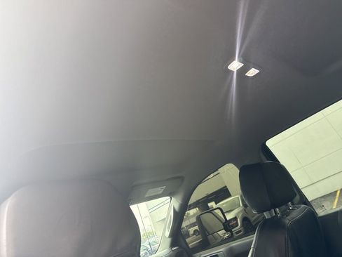 Used 2024 Chevrolet Silverado 2500 Custom w/ Custom Value Package image 18