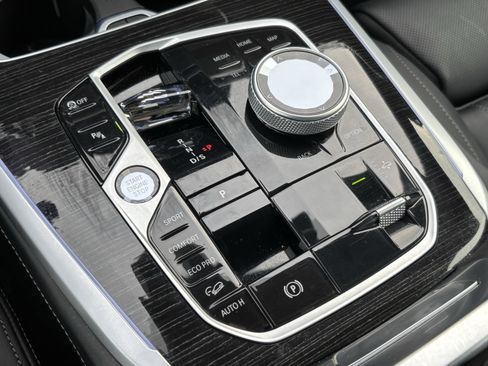 Certified 2025 BMW X7 M60i w/ Executive Package image 25