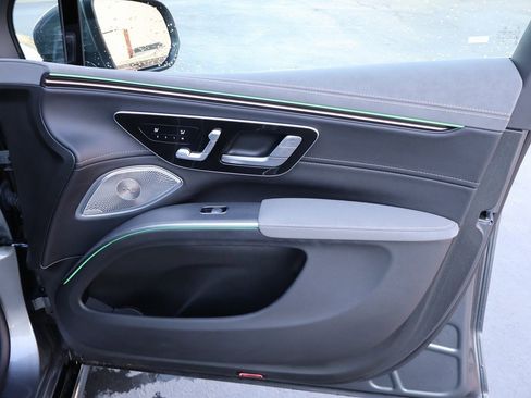 Certified 2023 Mercedes-Benz EQS 580 4MATIC SUV image 13