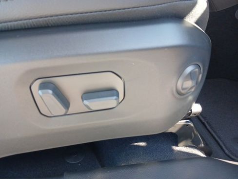 New 2025 Jeep Gladiator Sport S image 29