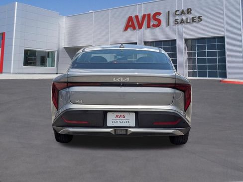 Used 2025 Kia K4 FWD image 5