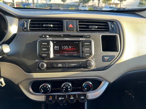 Used 2013 Kia Rio EX w/ Convenience Pkg image 6