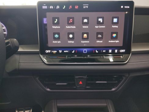 New 2026 Volkswagen Tiguan SE R-Line image 13