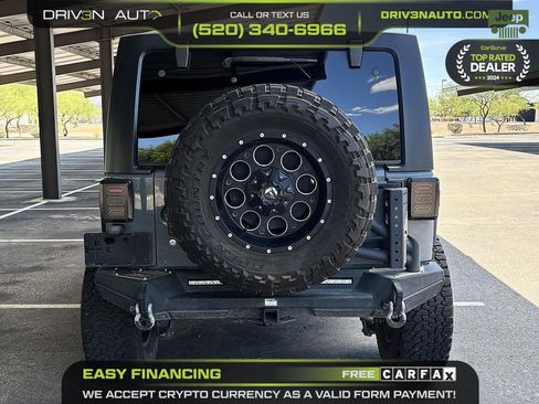 Used 2015 Jeep Wrangler Unlimited Rubicon w/ Max Tow Package AWD/4WD image 6