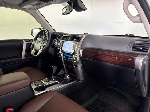 Used 2023 Toyota 4Runner Limited AWD/4WD image 49