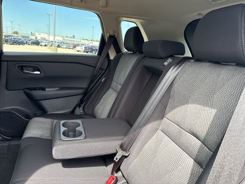 New 2026 Nissan Rogue SV AWD/4WD image 33