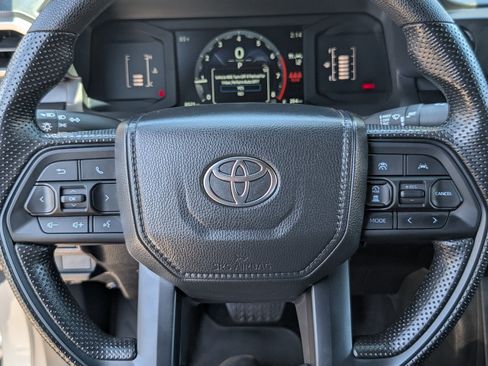 Used 2025 Toyota Tacoma SR RWD image 18