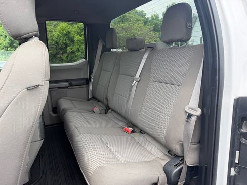Used 2019 Ford F150 XLT w/ Equipment Group 302A Luxury AWD/4WD image 21