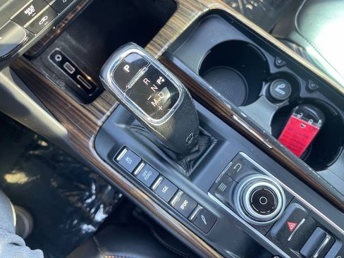 Used 2019 Maserati Levante S GranSport image 49