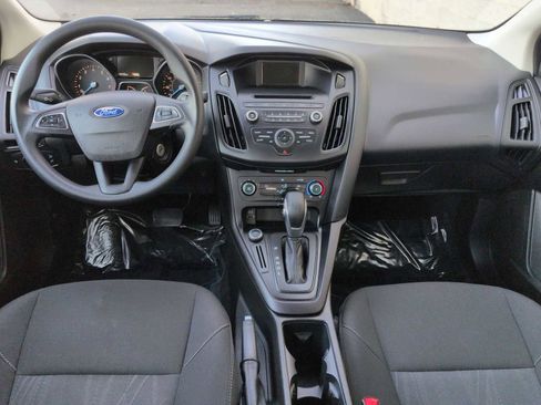 Used 2015 Ford Focus S image 16