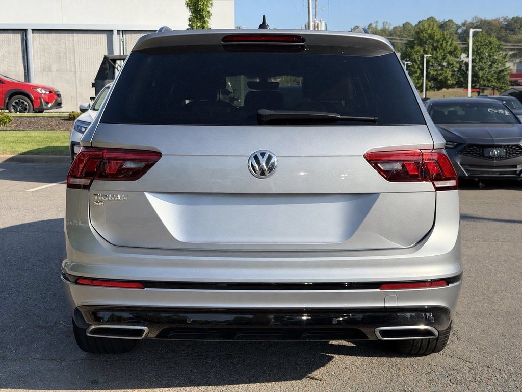 Used 2020 Volkswagen Tiguan SE R-Line FWD image 3