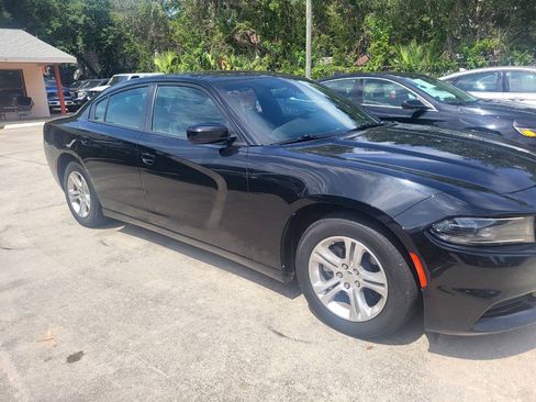 Used 2022 Dodge Charger SXT RWD image 7