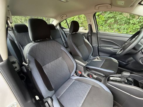 Used 2025 Nissan Versa SV FWD image 29