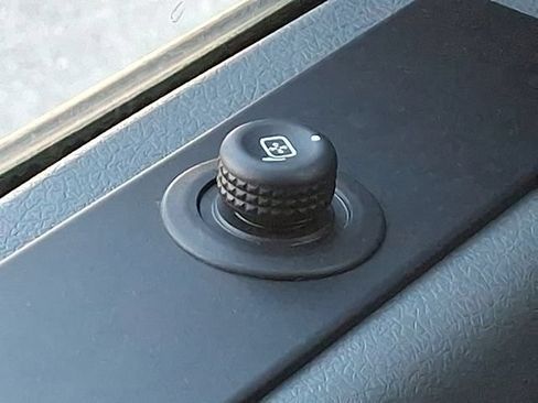 Used 2023 Ford F650 2WD Regular Cab Super Duty image 28