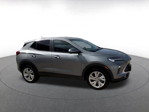 Used 2026 Buick Encore GX Preferred FWD image 2
