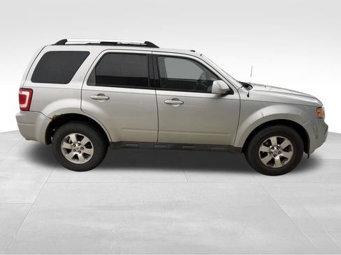 Used 2009 Ford Escape Limited AWD/4WD image 2