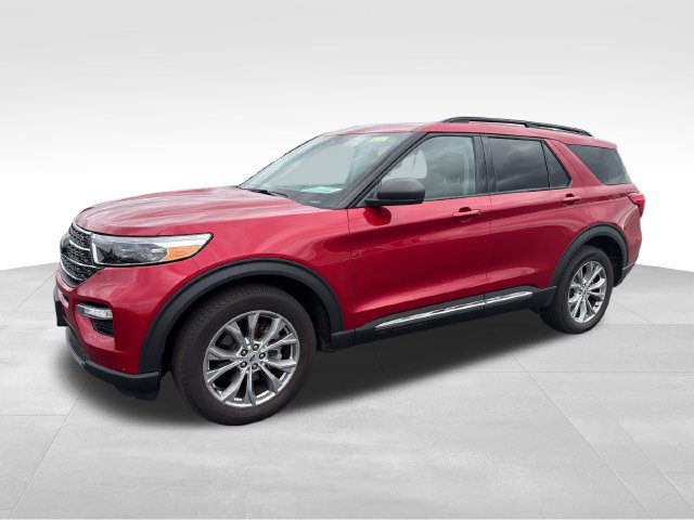 Used 2023 Ford Explorer XLT w/ Equipment Group 202A AWD/4WD image 1