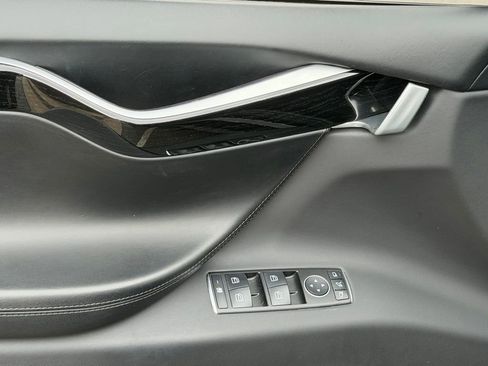 Used 2016 Tesla Model X Performance image 29