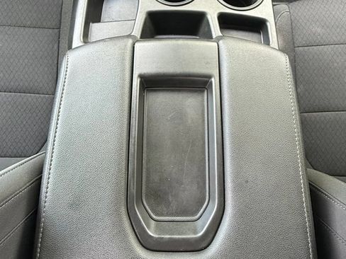 Used 2021 Chevrolet Silverado 1500 LT AWD/4WD image 21