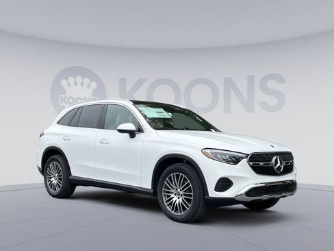 New 2026 Mercedes-Benz GLC 300 4MATIC image 2