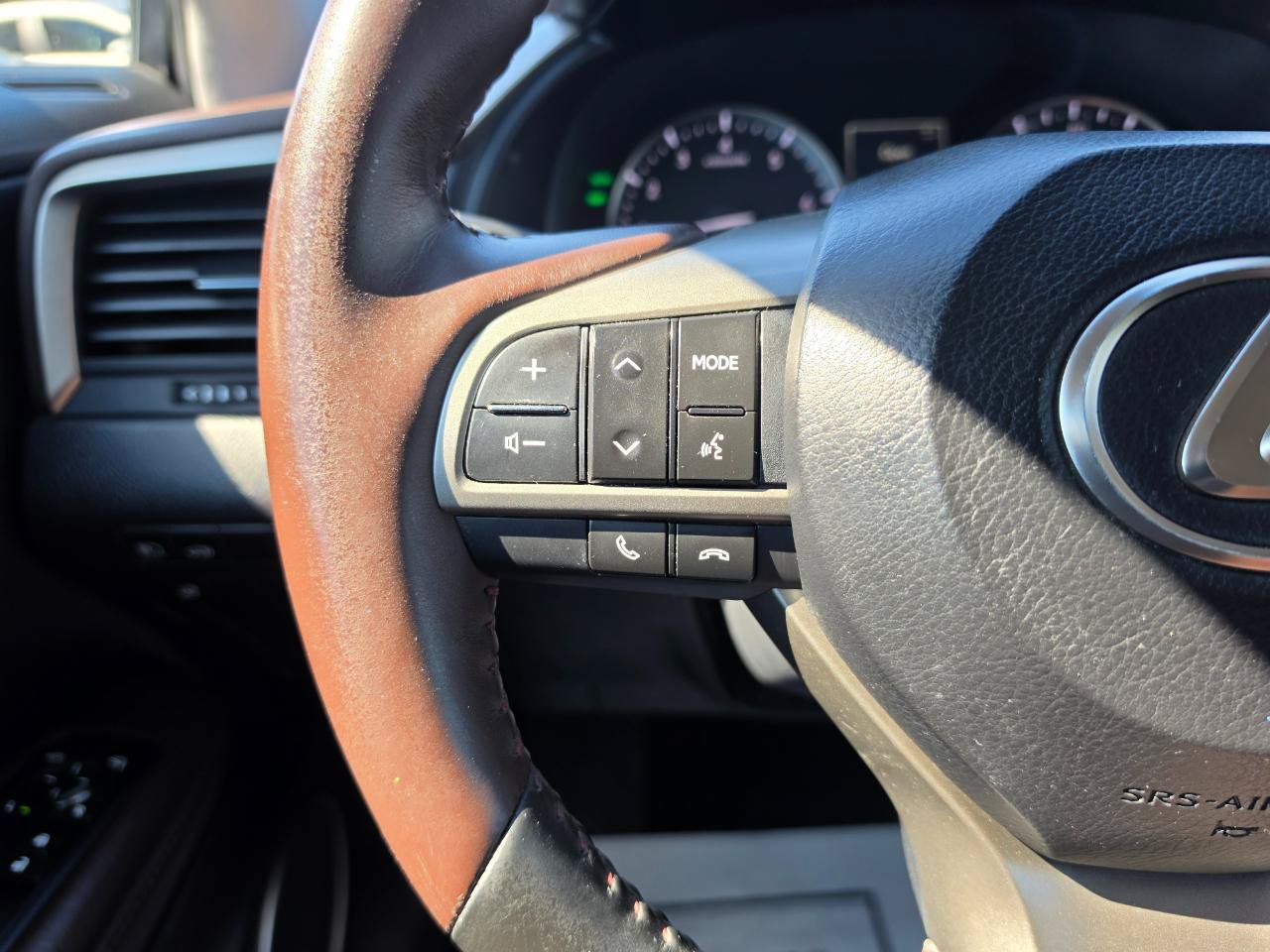 Used 2017 Lexus RX 350 AWD w/ Premium Package image 18