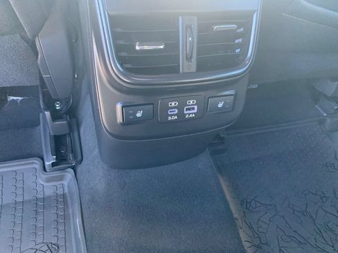 Used 2025 Subaru Outback Wilderness AWD/4WD image 18