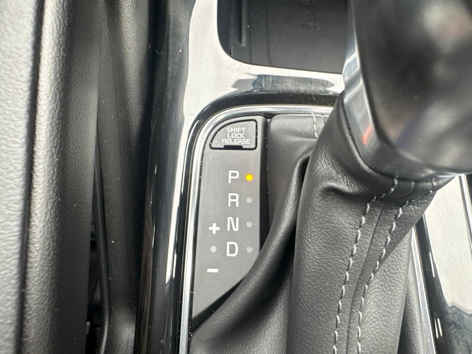 Used 2024 Kia Telluride SX AWD/4WD image 27