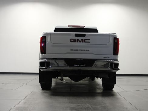 Used 2024 GMC Sierra 3500 SLT w/ X31 Off-Road Package AWD/4WD image 5