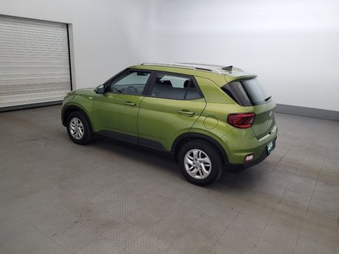 Used 2020 Hyundai Venue SEL w/ Convenience Package FWD image 3