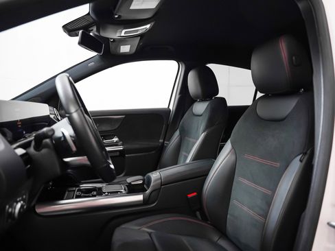 Used 2022 Mercedes-Benz GLA 250 GLA 250 image 8