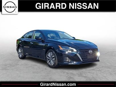 Used 2023 Nissan Altima 2.5 SV w/ SV Premium Package