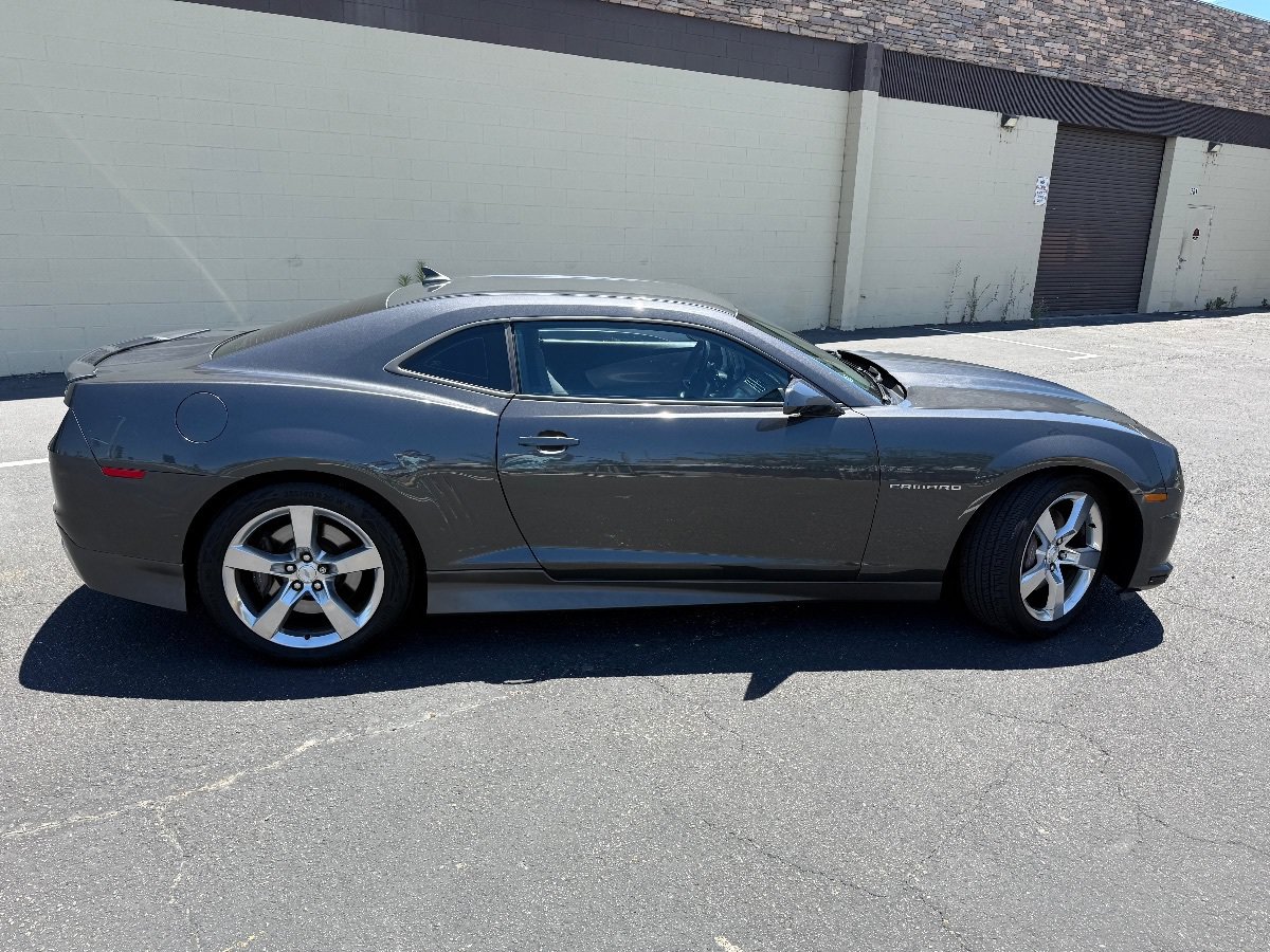 Used 2010 Chevrolet Camaro SS w/ LPO, Ground Effects Package RWD image 13