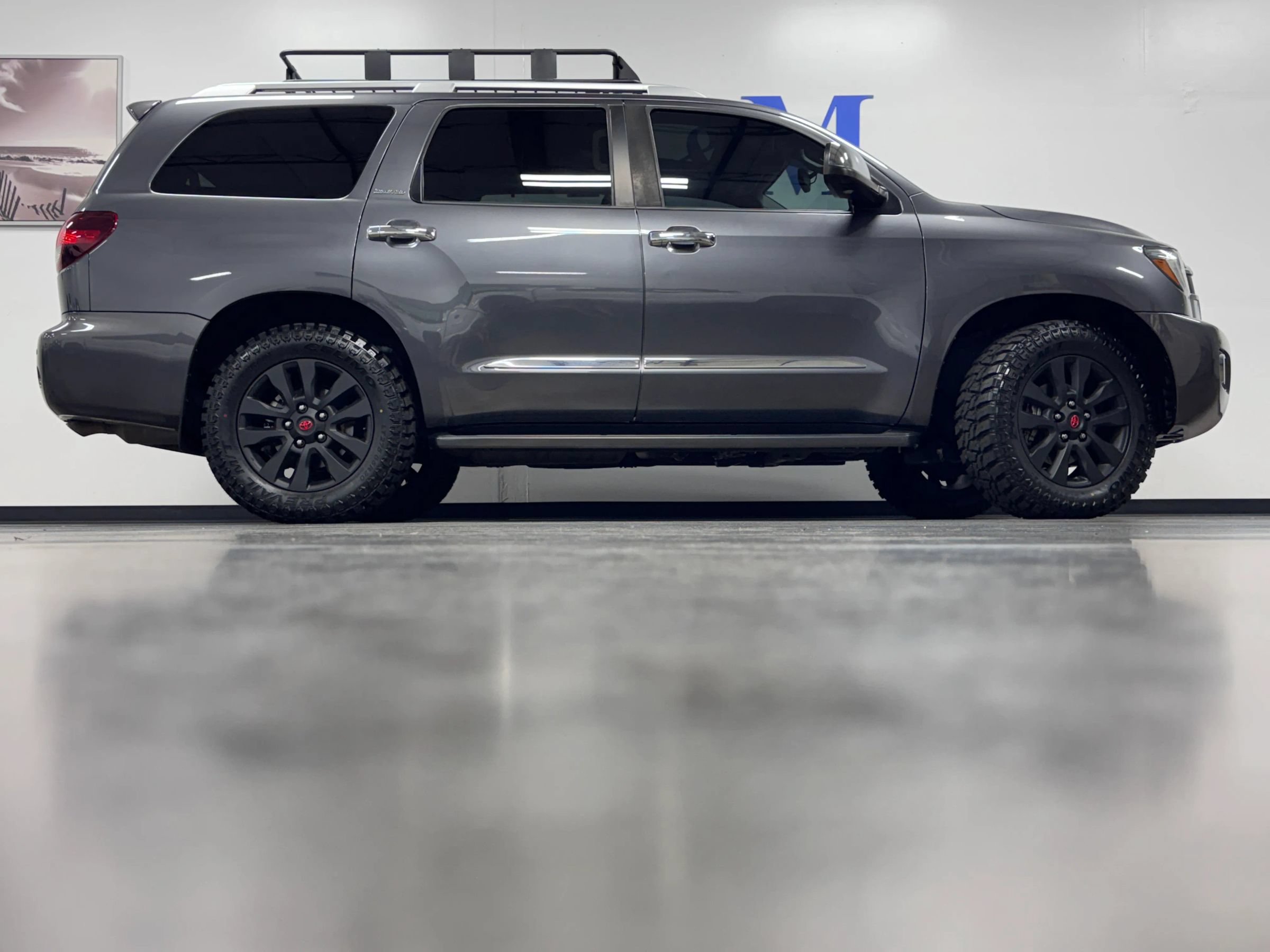 Used 2018 Toyota Sequoia Limited w/ Safety & Convenience Package AWD/4WD image 4
