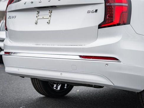 New 2026 Volvo XC90 B6 Ultra image 8