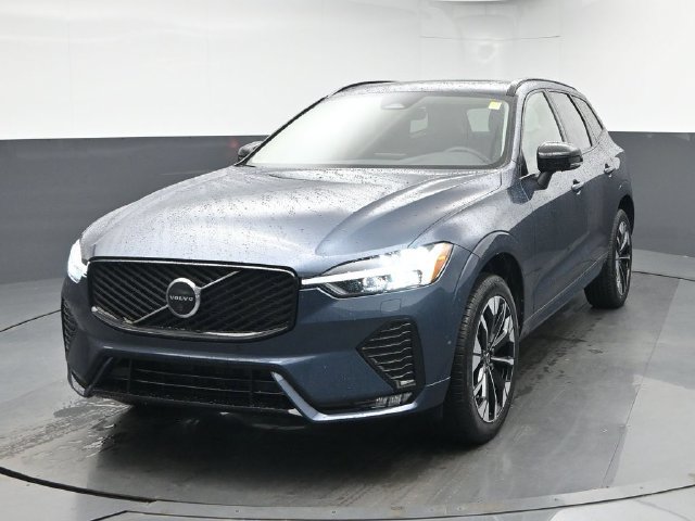 New 2027 Volvo XC60 B5 Plus AWD/4WD image 3