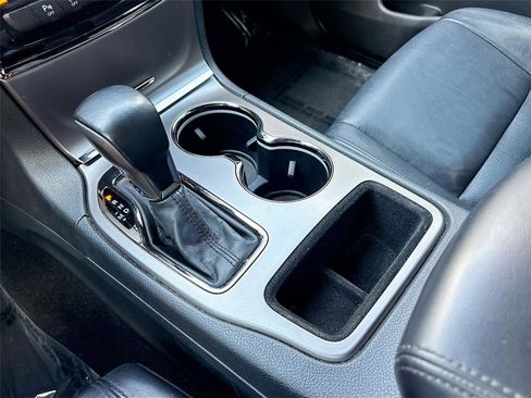 Used 2020 Jeep Grand Cherokee Limited X RWD image 20