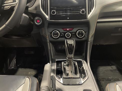 Used 2020 Subaru Crosstrek 2.0i Limited w/ Moonroof Package w/Navigation image 9