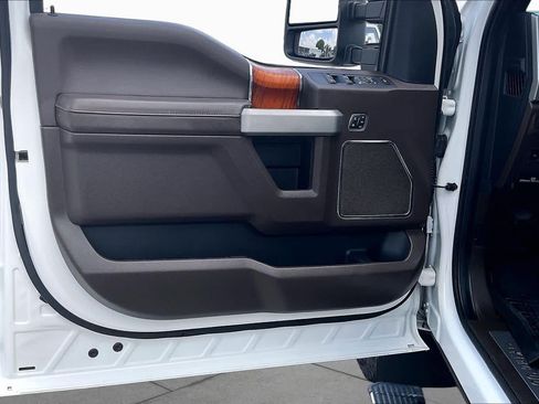 Used 2020 Ford F250 King Ranch w/ King Ranch Ultimate Package AWD/4WD image 21