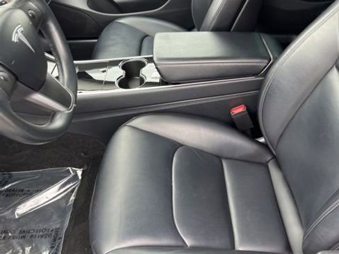 Used 2018 Tesla Model 3 Long Range RWD image 12