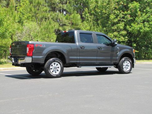 Used 2020 Ford F250 XL w/ STX Appearance Package image 6