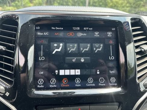 Used 2019 Jeep Cherokee Limited AWD/4WD image 21