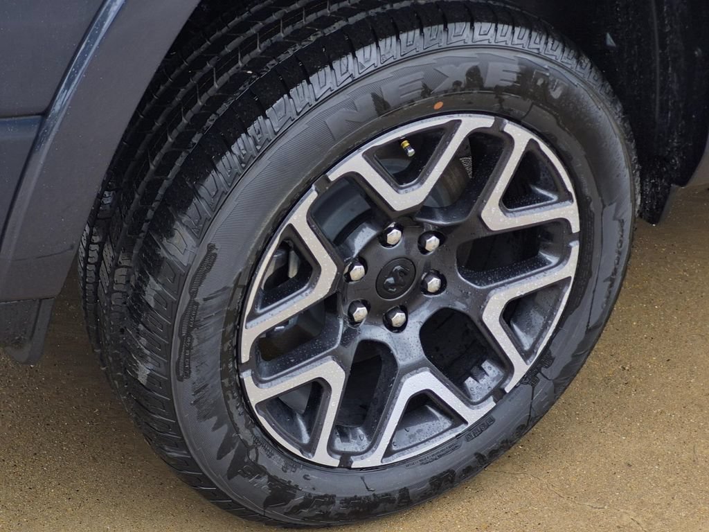 New 2026 RAM 1500 Laramie AWD/4WD image 6
