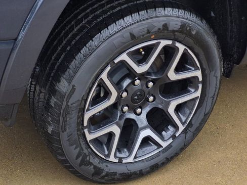 New 2026 RAM 1500 Laramie AWD/4WD image 6