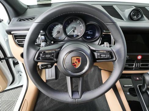 New 2026 Porsche Macan AWD/4WD image 16