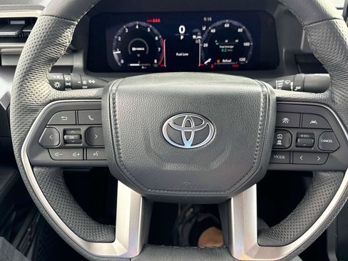 New 2026 Toyota Tacoma TRD Off-Road w/ TRD Off Road Premium Package AWD/4WD image 23