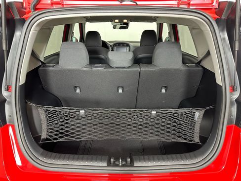 Used 2024 Kia Soul LX w/ Option Group 015 FWD image 18