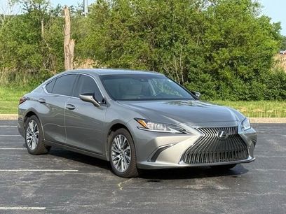 Certified 2021 Lexus ES 250 w/ Premium Package